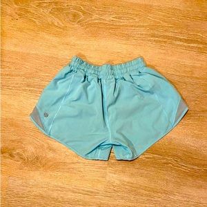 Lululemon Hotty Hot size 2 low rise shorts